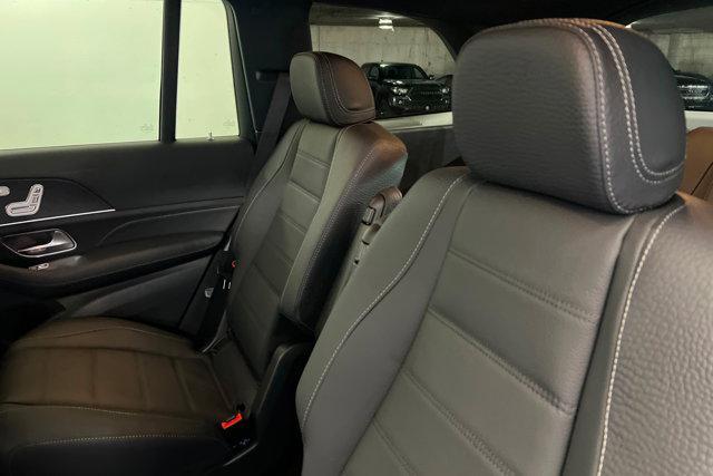 new 2026 Mercedes-Benz GLS 450 car, priced at $105,604