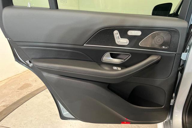 new 2026 Mercedes-Benz GLS 450 car, priced at $105,604