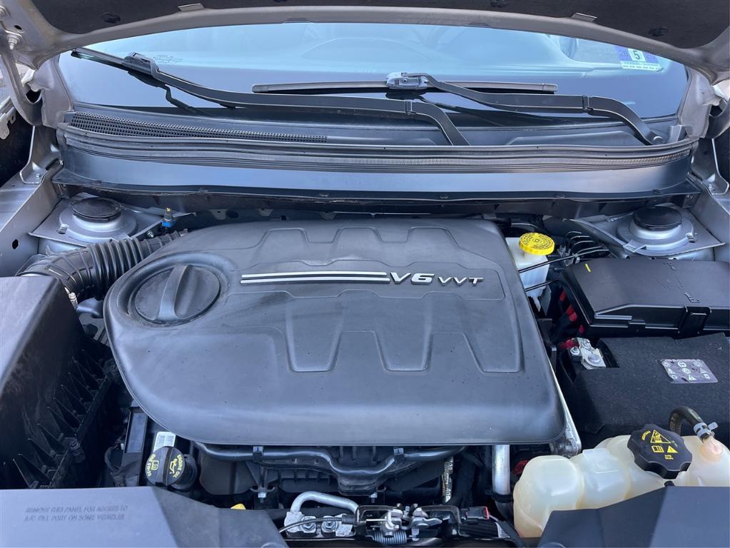 used 2019 Jeep Cherokee car, priced at $18,595