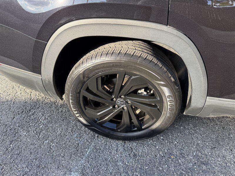 used 2022 Volkswagen Atlas car, priced at $25,989