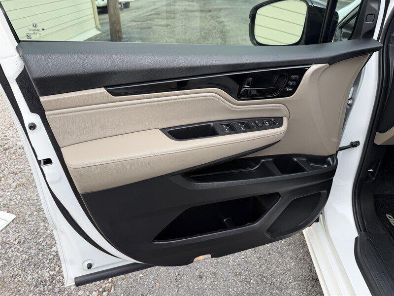 used 2023 Honda Odyssey car, priced at $36,989