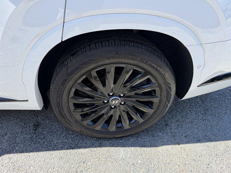 used 2025 Hyundai Palisade car, priced at $49,989