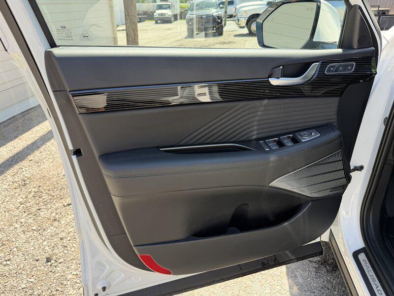used 2025 Hyundai Palisade car, priced at $49,989