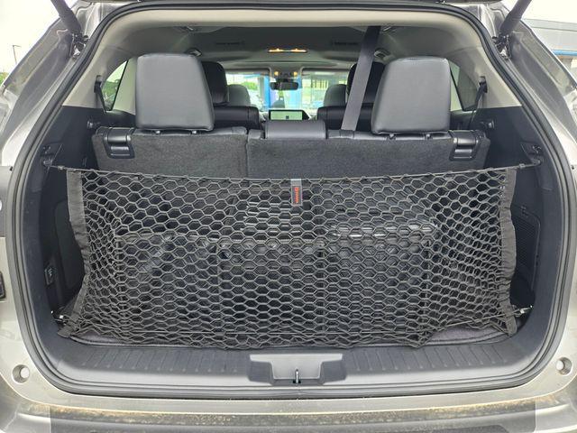 new 2026 Toyota Highlander Hybrid car, priced at $56,175