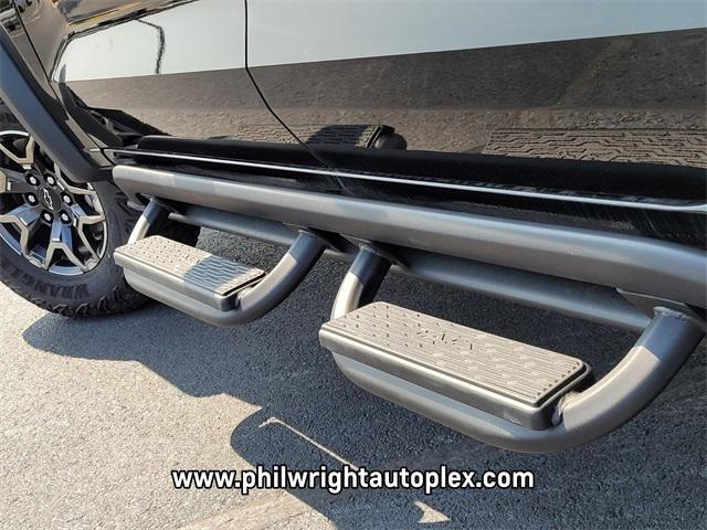 new 2025 Chevrolet Colorado car, priced at $55,450