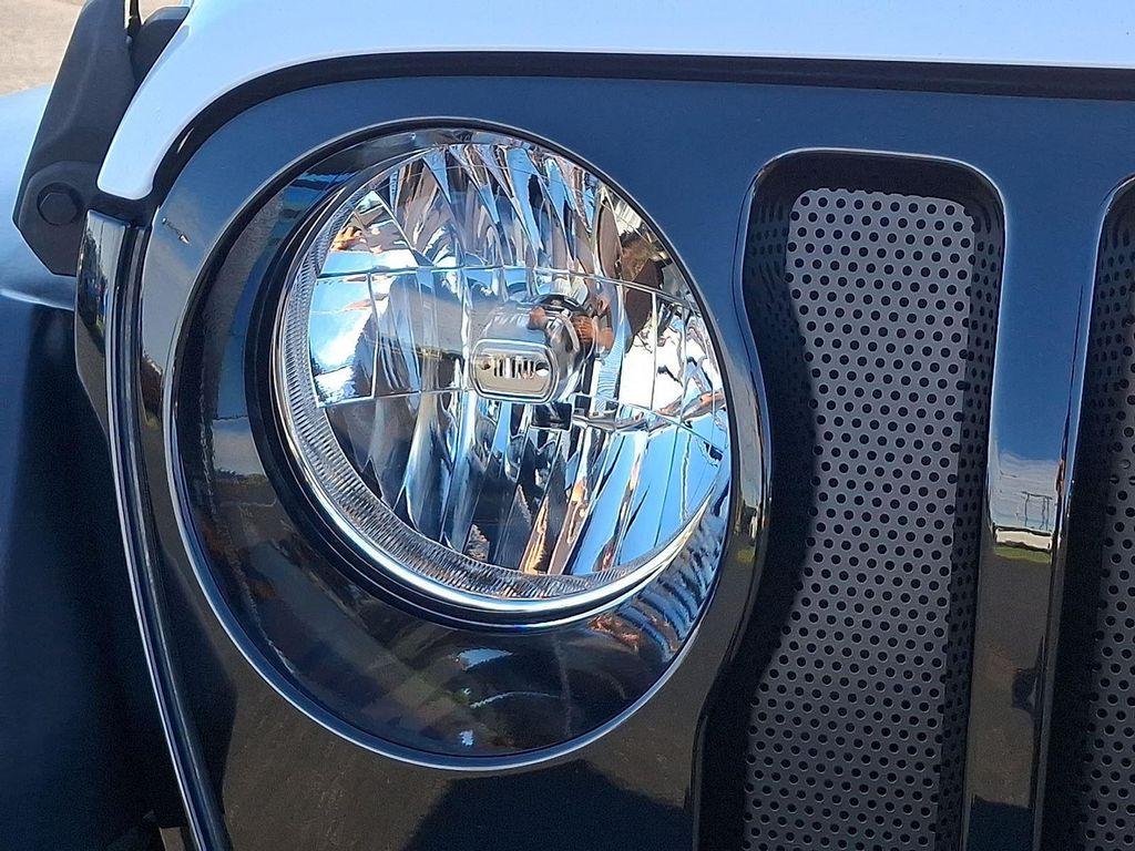 used 2022 Jeep Wrangler Unlimited car, priced at $27,000