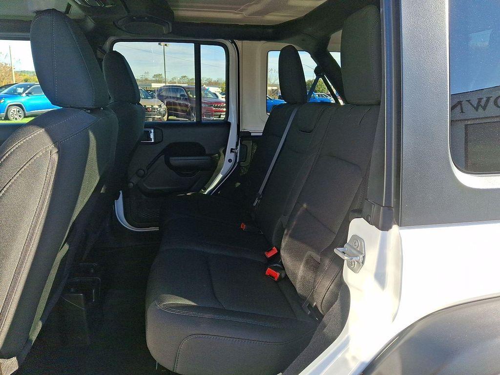 used 2022 Jeep Wrangler Unlimited car, priced at $27,000