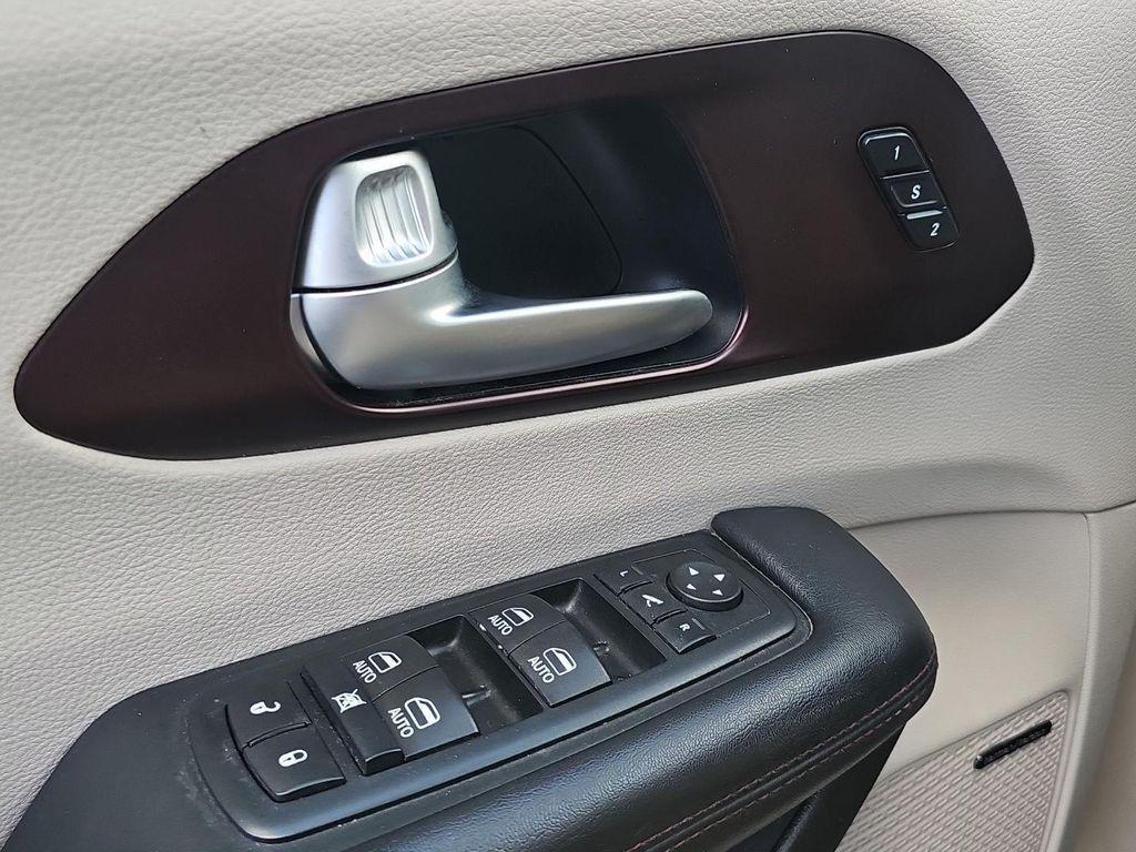used 2017 Chrysler Pacifica car, priced at $14,985