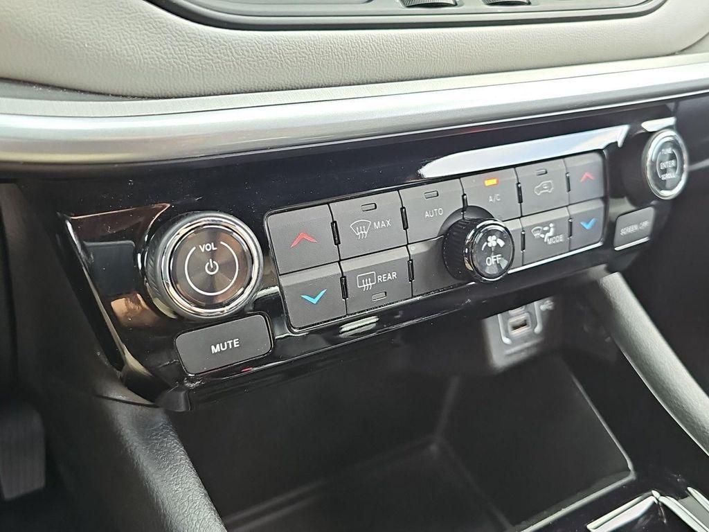 used 2025 Jeep Compass car, priced at $24,000