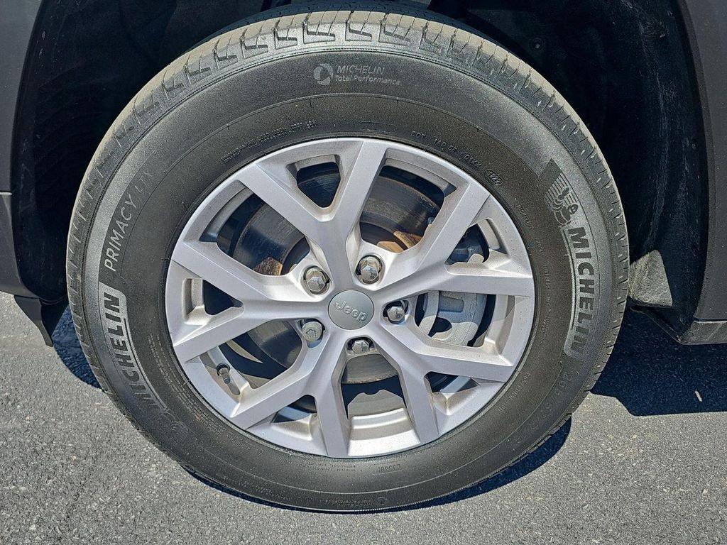 used 2022 Jeep Grand Cherokee L car, priced at $28,487
