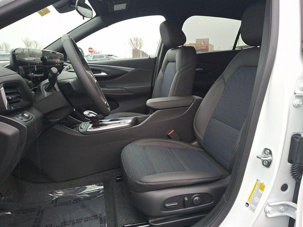 new 2026 Buick Envista car, priced at $28,015