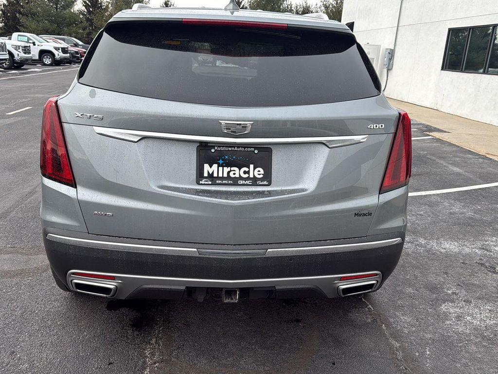 used 2024 Cadillac XT5 car, priced at $42,900