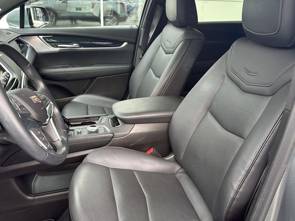 used 2024 Cadillac XT5 car, priced at $42,900