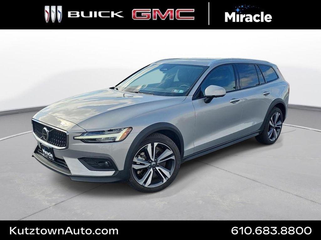 used 2025 Volvo V60 Cross Country car, priced at $33,000