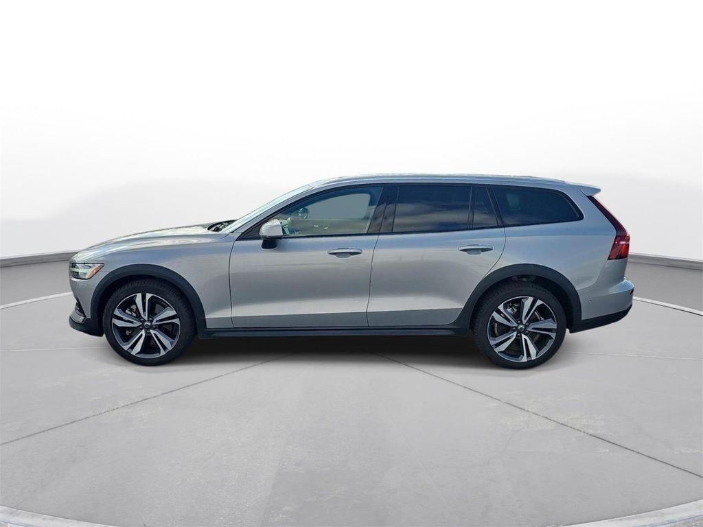 used 2025 Volvo V60 Cross Country car, priced at $33,000