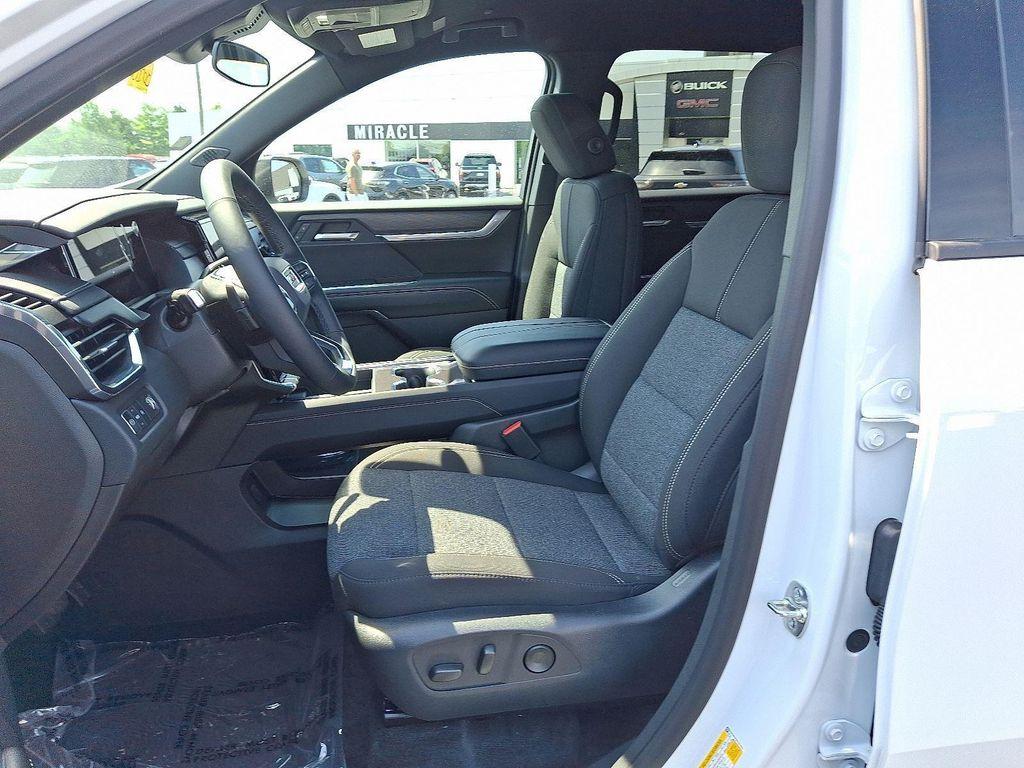 new 2025 GMC Acadia car, priced at $41,434