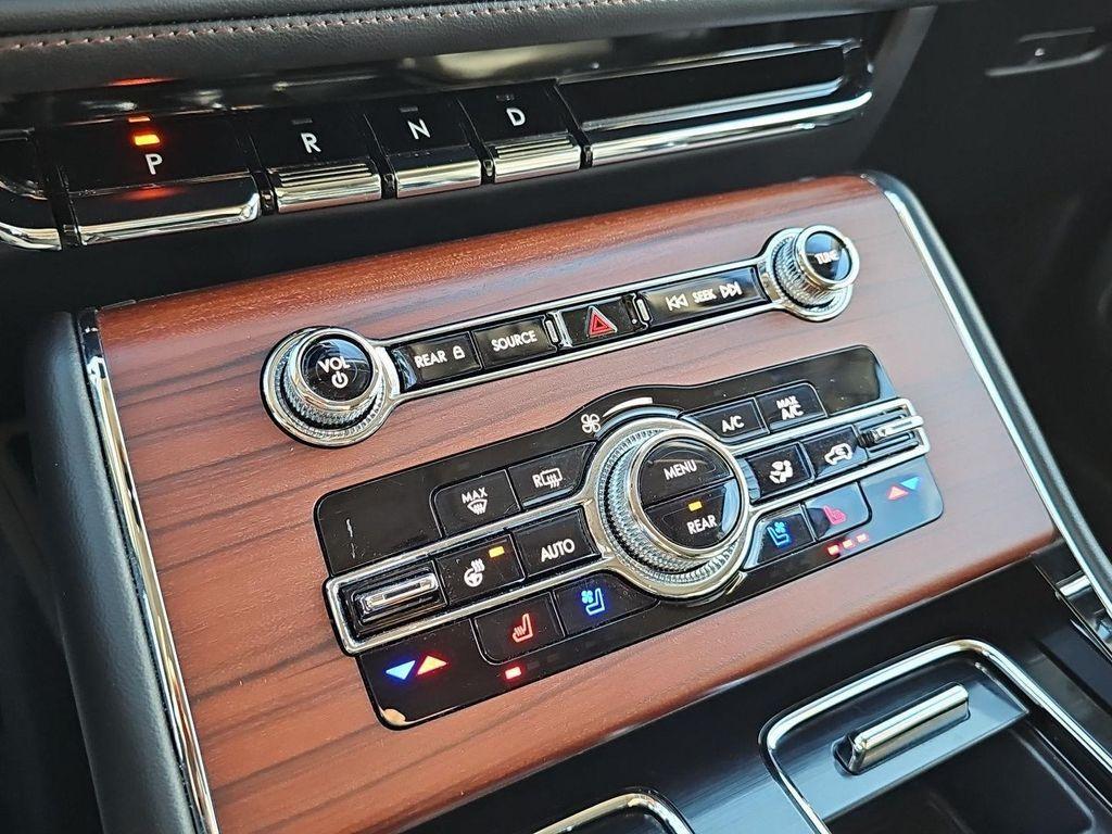 used 2022 Lincoln Aviator car, priced at $32,000