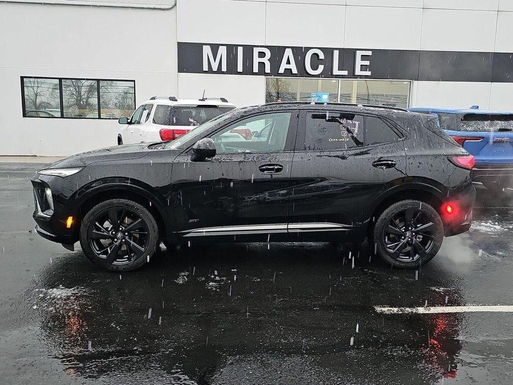 used 2025 Buick Envision car, priced at $28,990