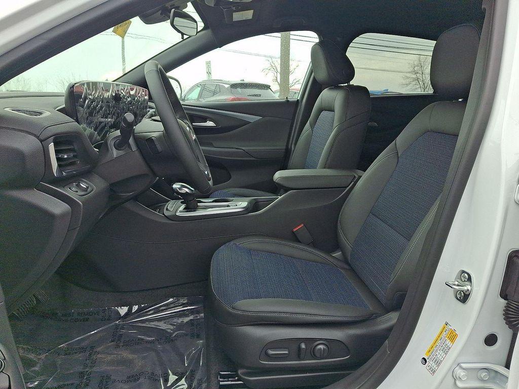 new 2026 Buick Envista car, priced at $27,838