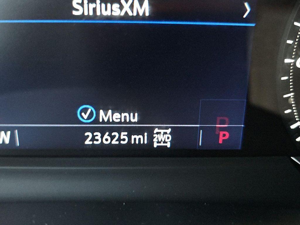 used 2025 Cadillac XT5 car, priced at $41,990