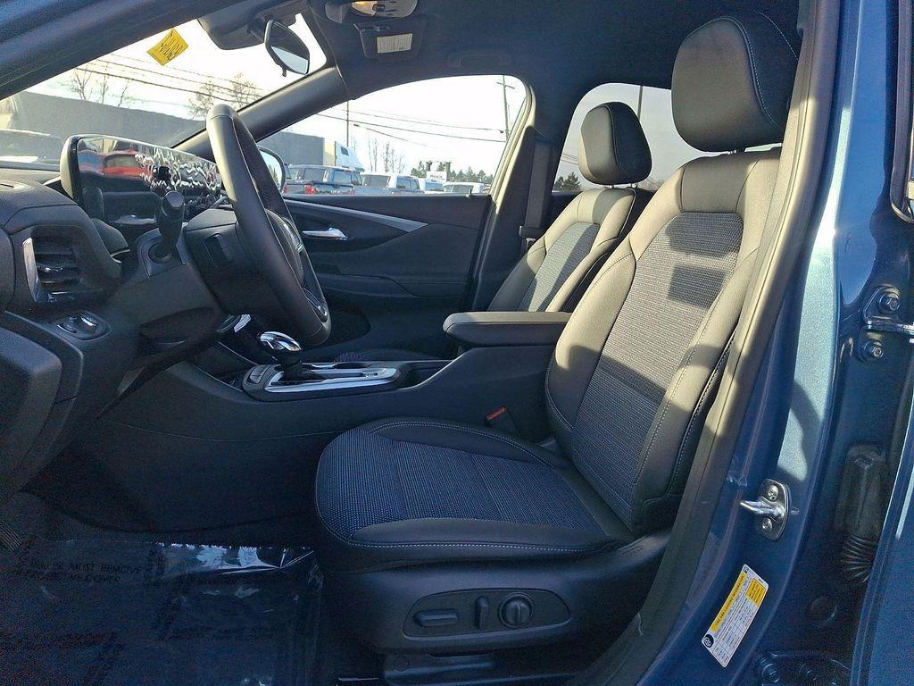 new 2026 Buick Envista car, priced at $28,477