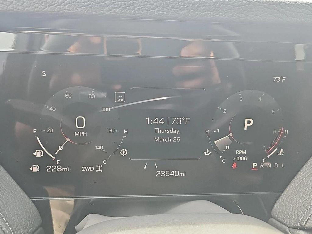 used 2025 GMC Yukon car, priced at $69,990