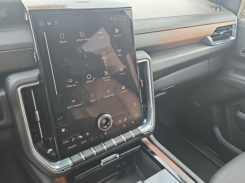 used 2025 GMC Yukon car, priced at $68,000