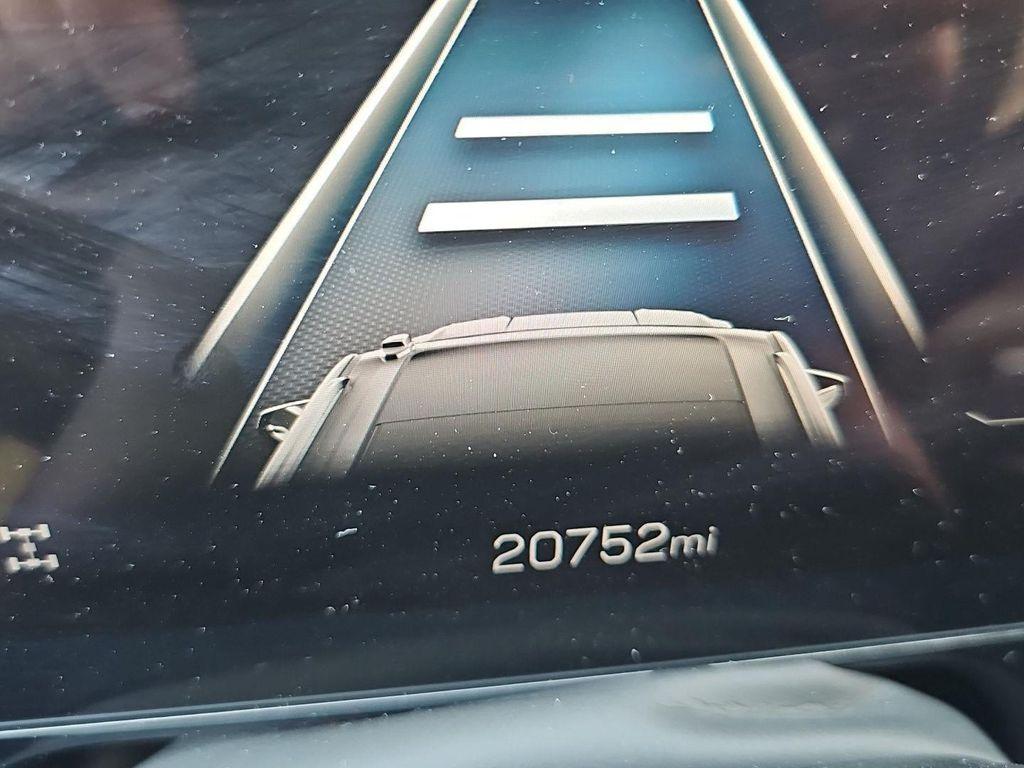 used 2025 GMC Yukon car, priced at $68,000