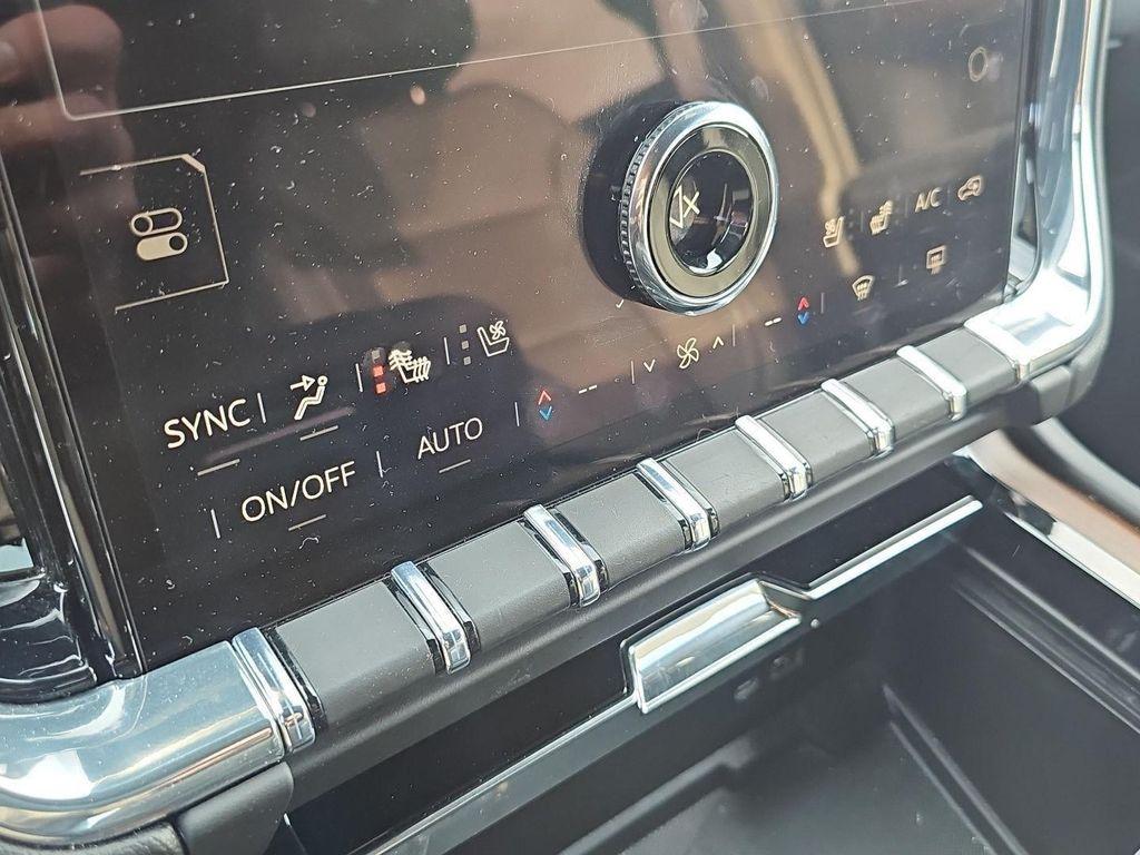 used 2025 GMC Yukon car, priced at $68,000