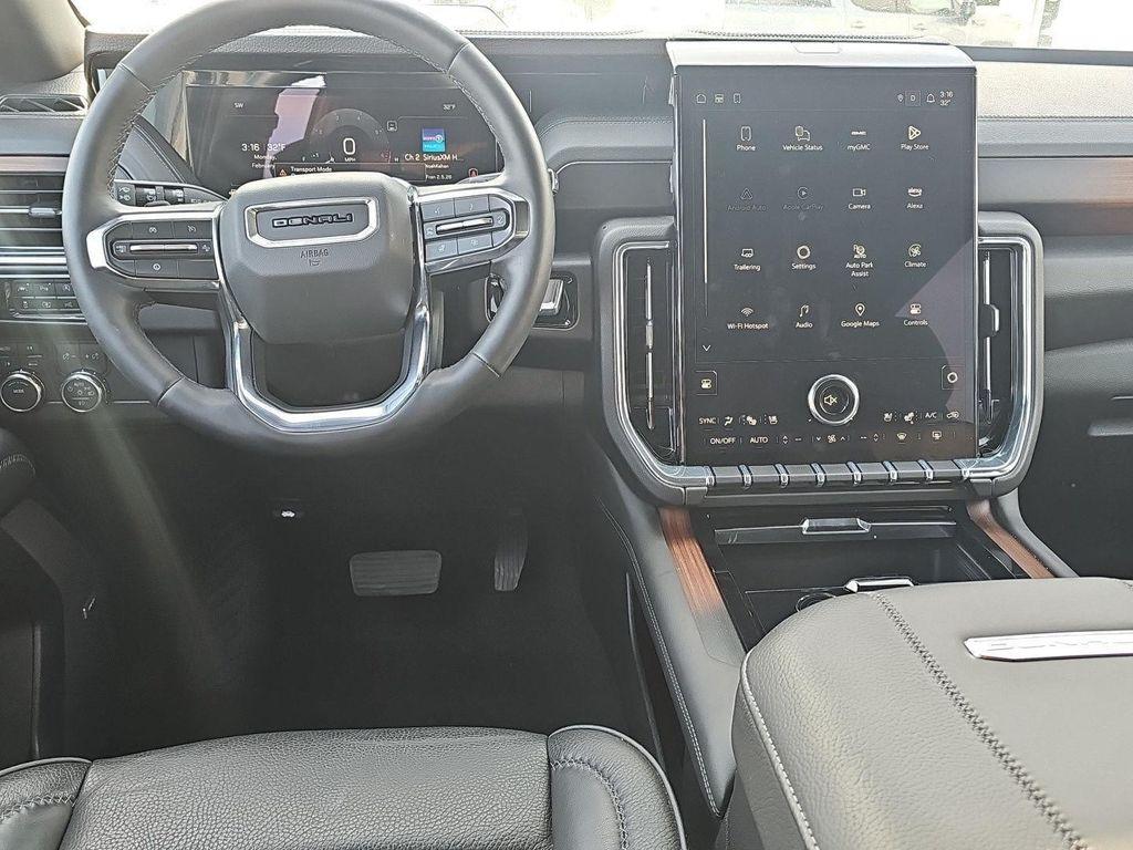 used 2025 GMC Yukon car, priced at $68,000