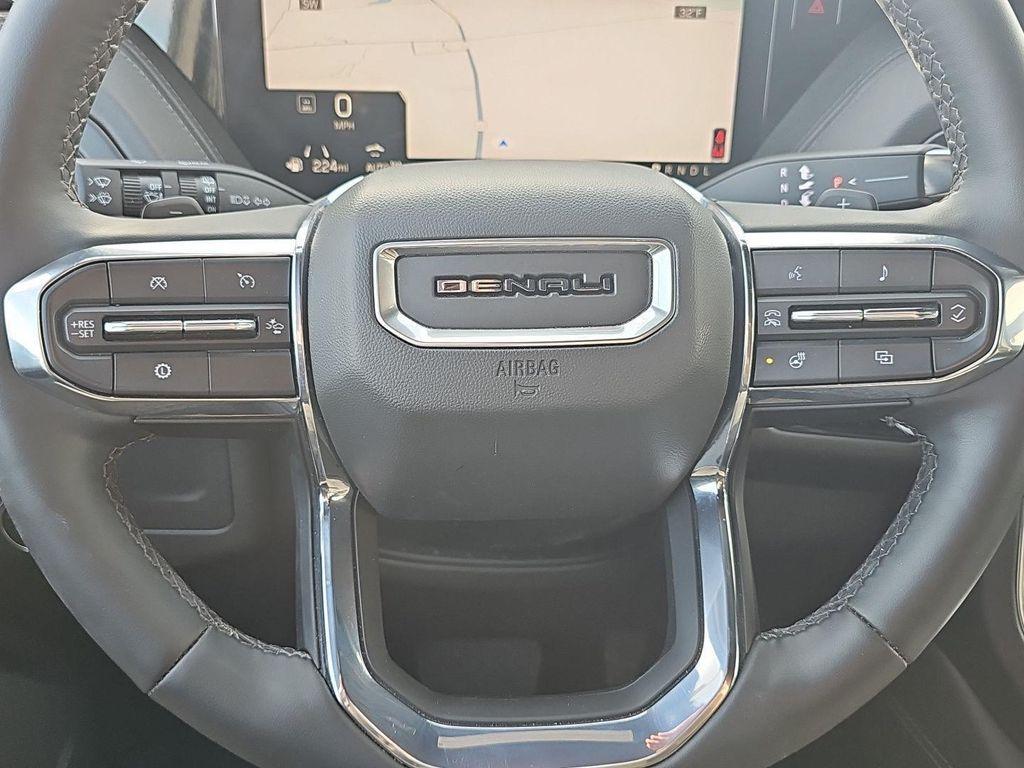 used 2025 GMC Yukon car, priced at $68,000