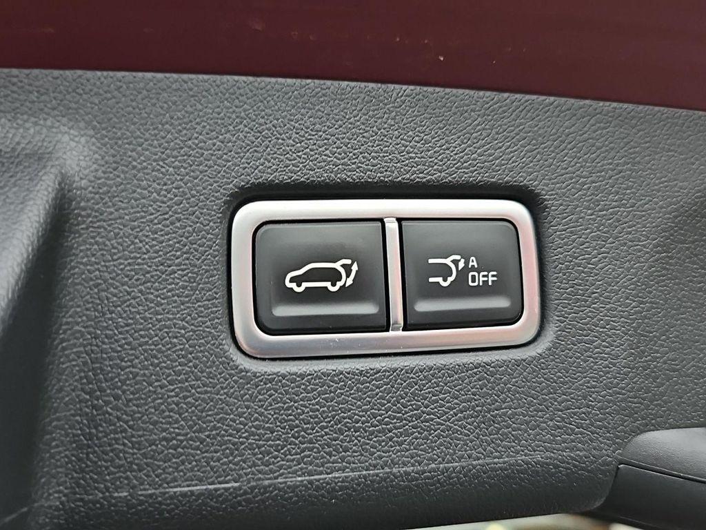 2024 Dawning Red Kia Sorento