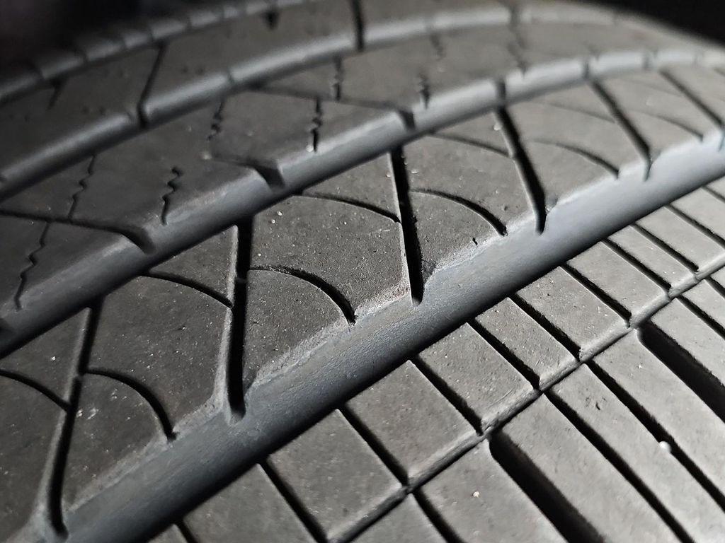 2024 Dawning Red Kia Sorento