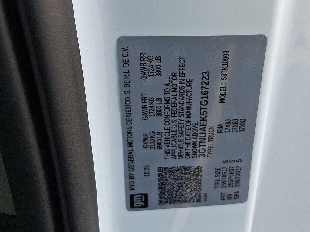 new 2026 GMC Sierra 1500 car, priced at $42,993