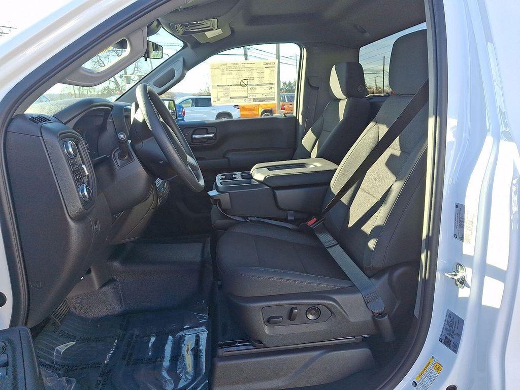 new 2026 GMC Sierra 1500 car, priced at $40,178