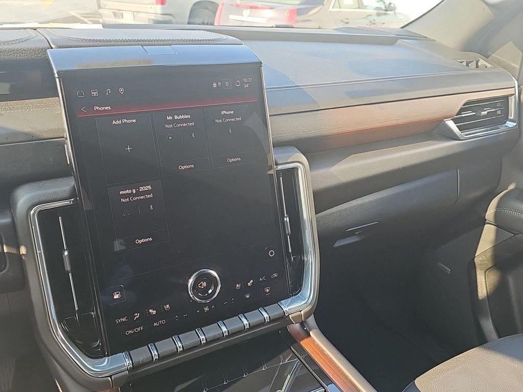 used 2025 GMC Yukon car, priced at $68,000