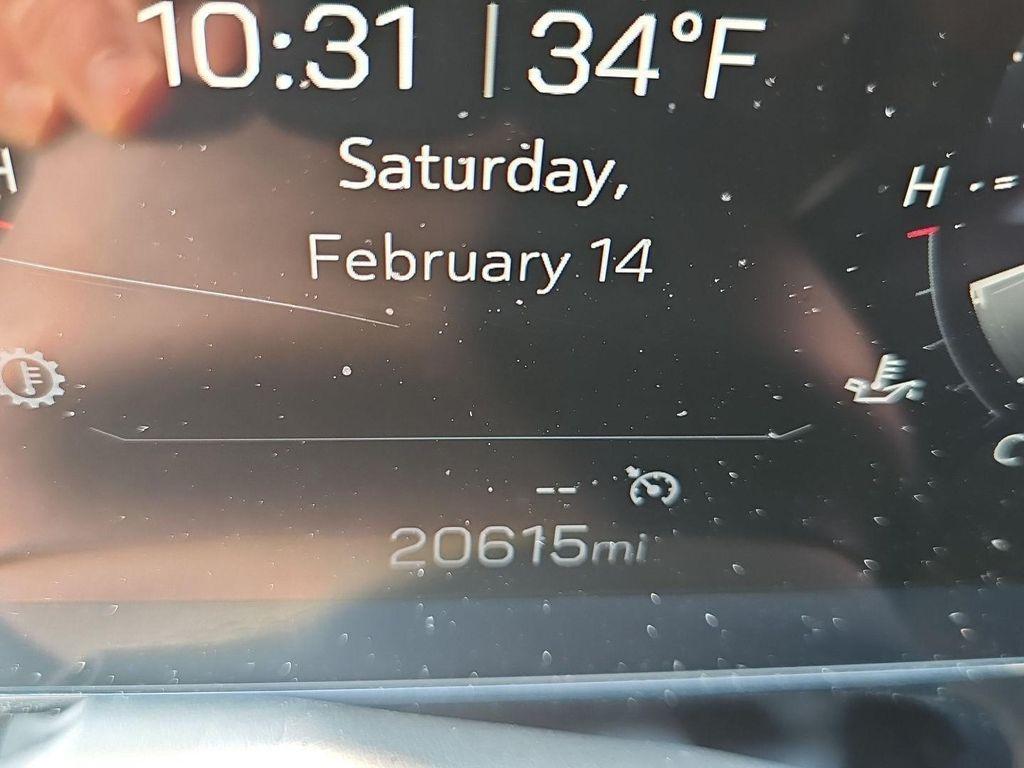 used 2025 GMC Yukon car, priced at $68,000