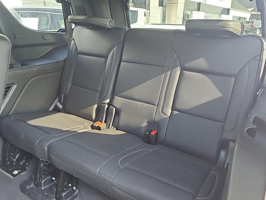 used 2025 GMC Yukon car, priced at $68,000