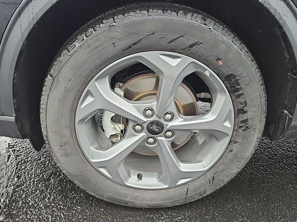 used 2025 Ford Escape car, priced at $23,000