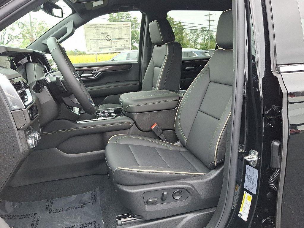 new 2025 GMC Yukon car, priced at $77,410