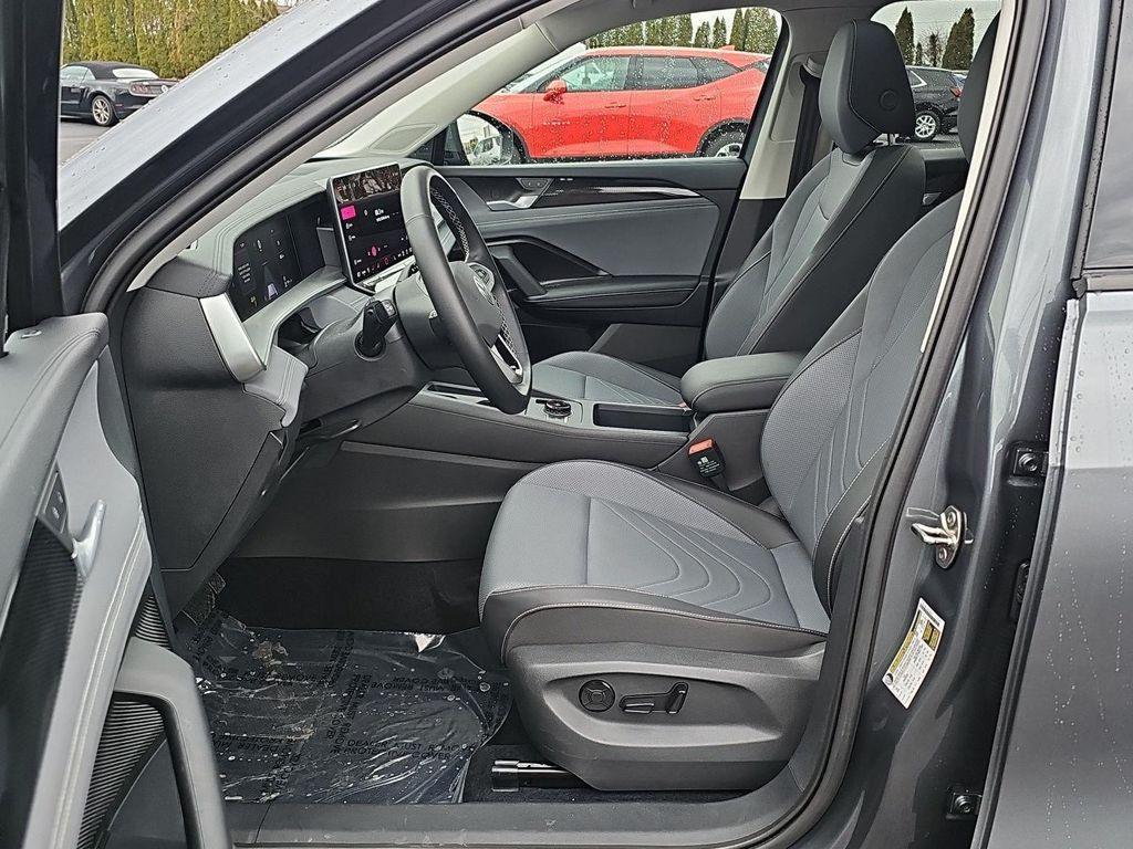 used 2025 Volkswagen Tiguan car, priced at $29,500