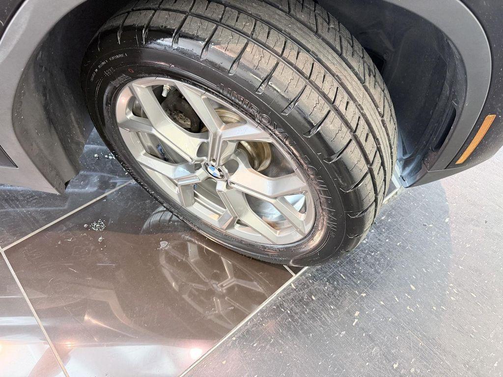 BMW X3 view 50