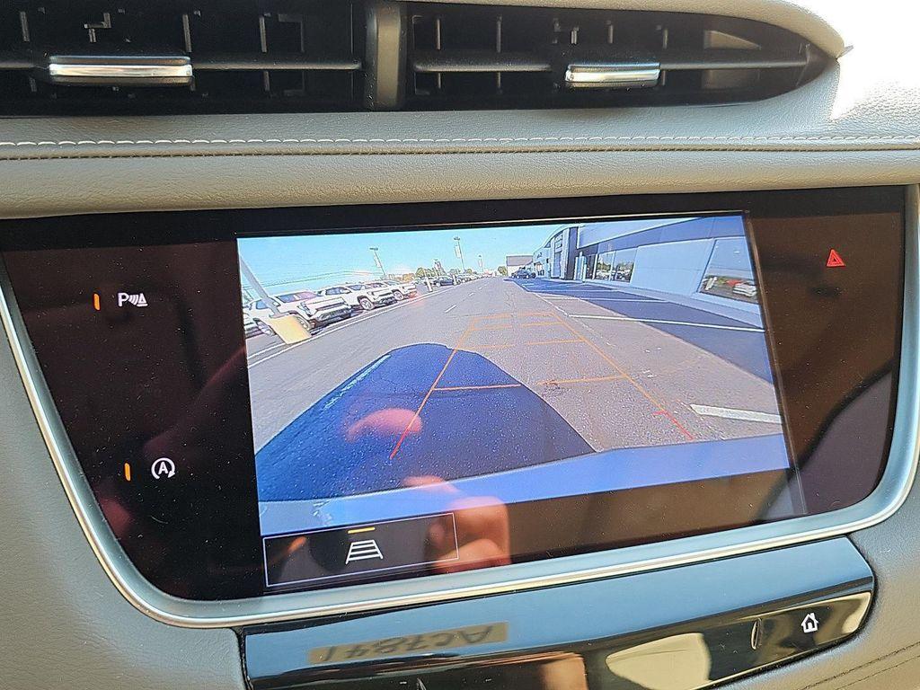 used 2023 Cadillac XT5 car, priced at $34,485