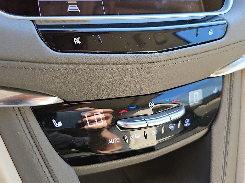 used 2023 Cadillac XT5 car, priced at $34,485