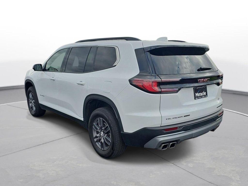 used 2025 GMC Acadia car, priced at $32,990