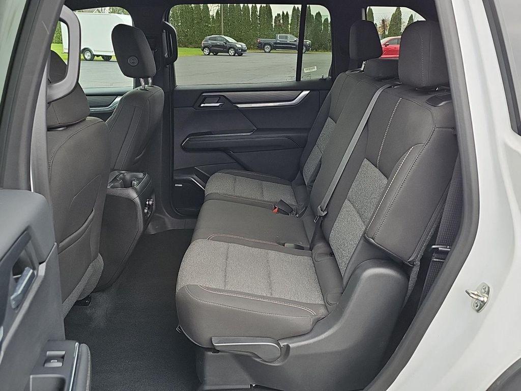 2025 Summit White GMC Acadia