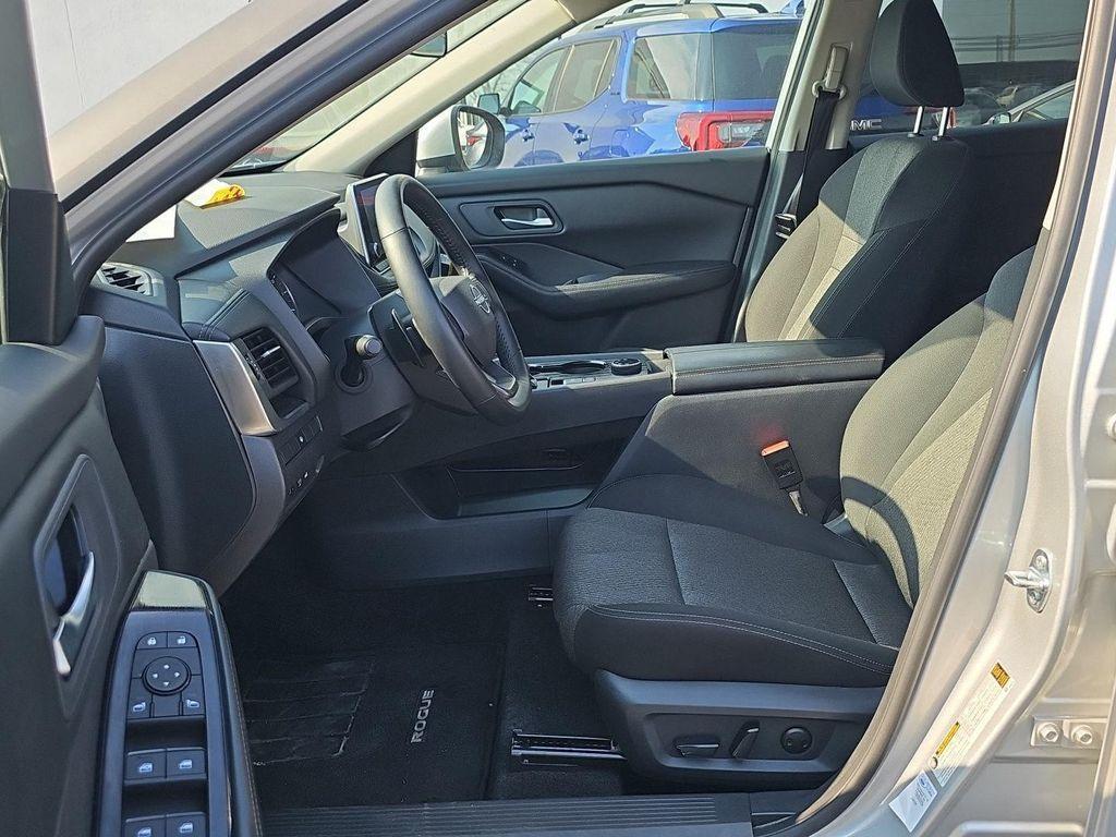 used 2025 Nissan Rogue car, priced at $23,500