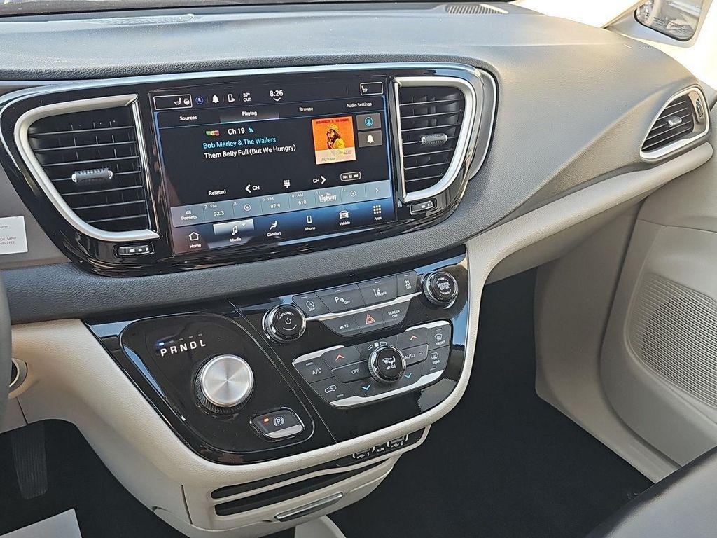 used 2023 Chrysler Pacifica car, priced at $24,000