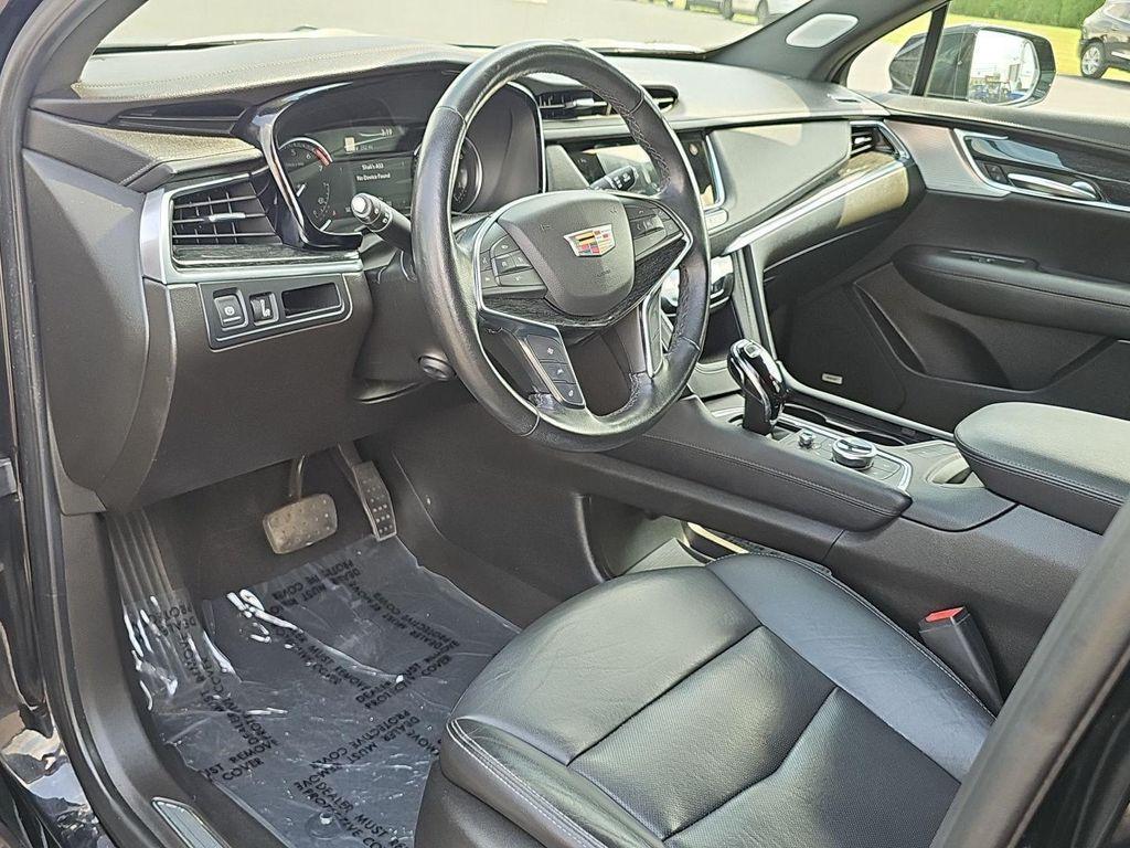 used 2023 Cadillac XT5 car, priced at $30,981