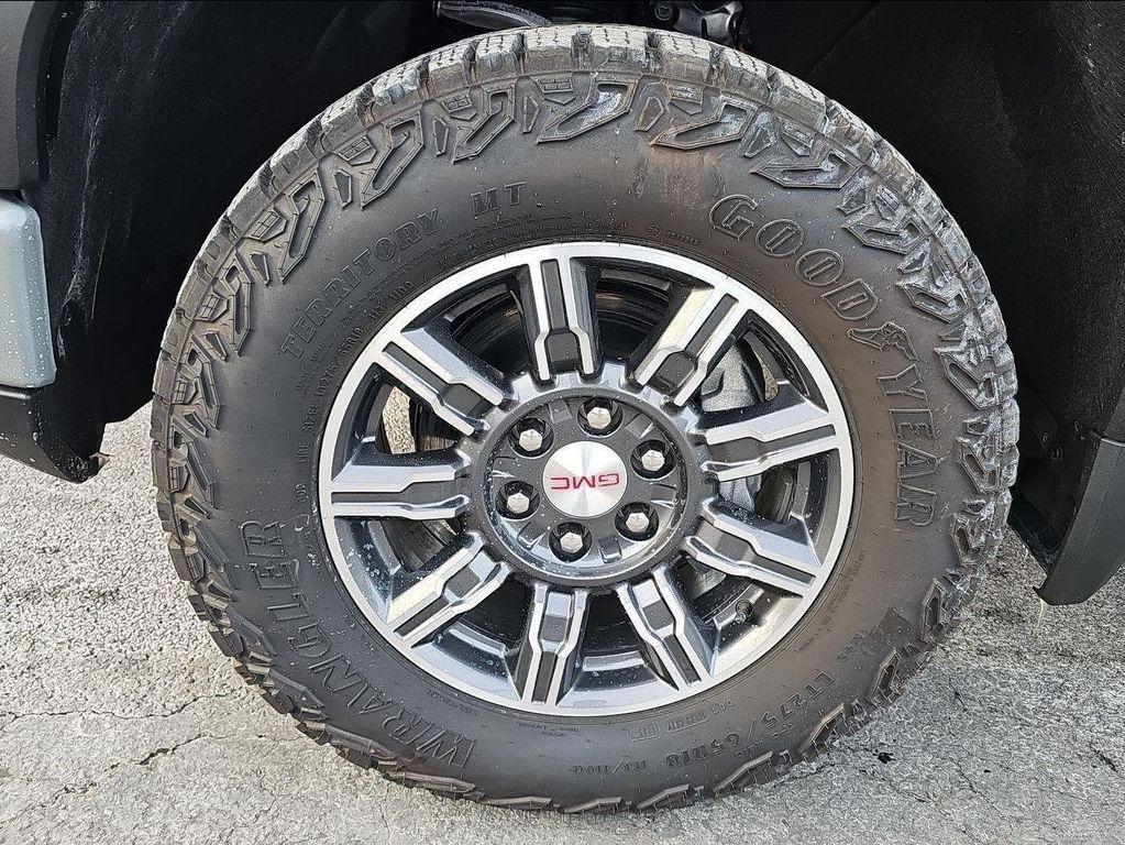 used 2025 GMC Sierra 1500 car, priced at $58,726